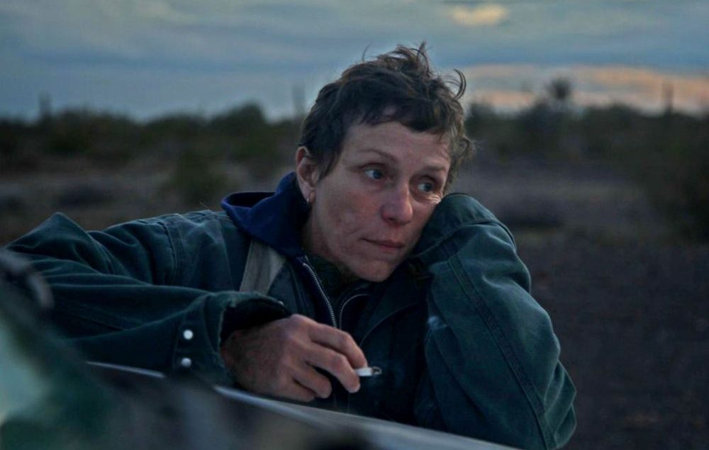 nomadland-frances-mcdormand-e1609351235833.jpg